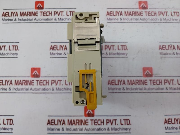 Omron Cqm1-id213 32-point Input Module Cqm1-id213-1 24Vdc 4Ma