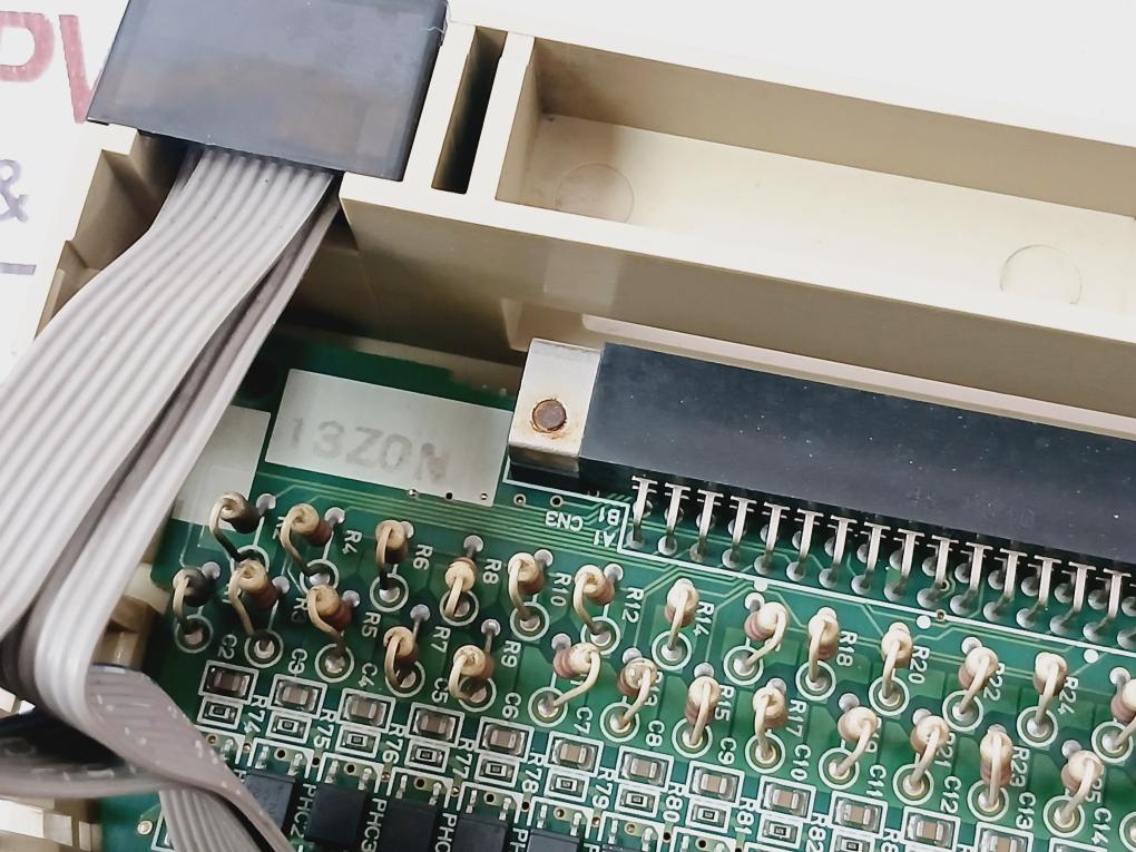 Omron Cqm1-id213 32 Points Input Unit 24Vdc 4Ma