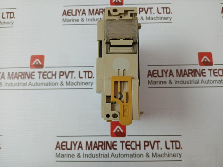 Omron Cqm1-id213 Control Module 32 Points 24Vdc 4Ma