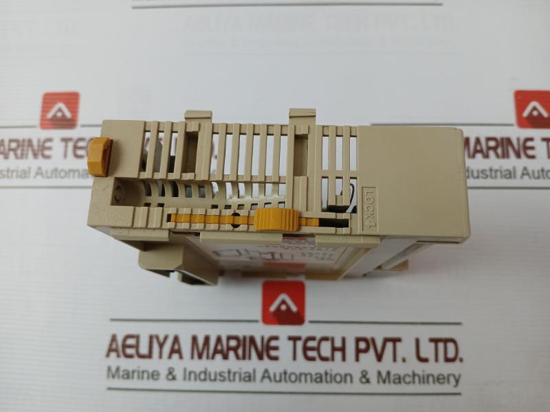 Omron Cqm1-id213 Control Module 32 Points 24Vdc 4Ma