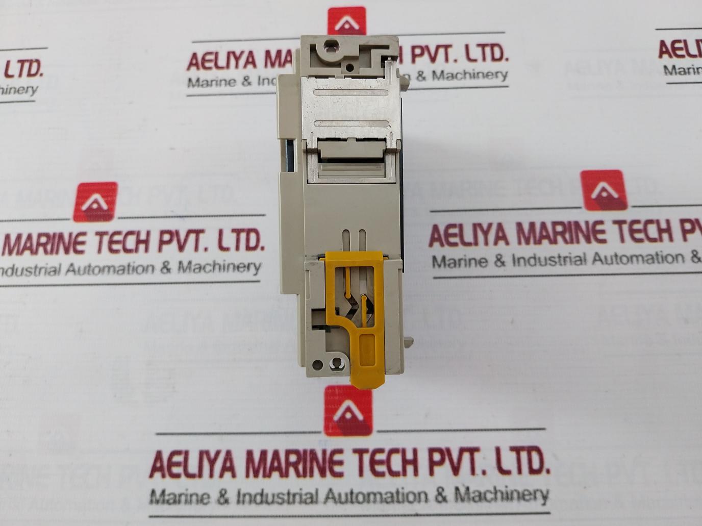 Omron Cqm1-ips02 Power Supply Unit 707V