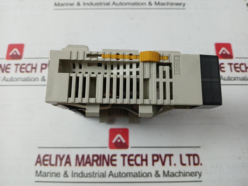 Omron Cqm1-ips02 Power Supply Unit 9454008-3A