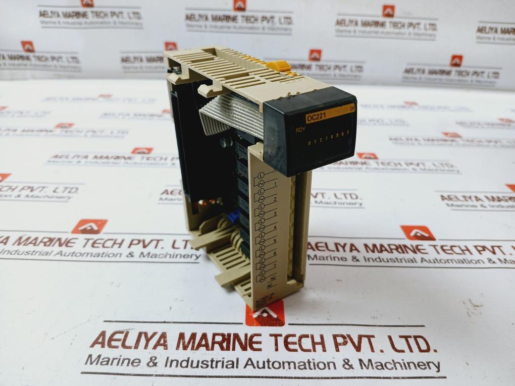 Omron Cqm1-oc221 8-point Output Module Ac250V 2A Dc24V