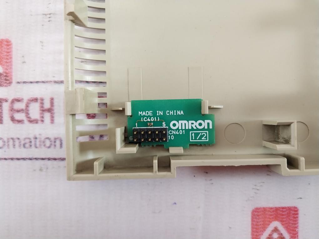 Omron Cqm1-oc221 Output Module 250Vac 24Vdc 2A 8 Point