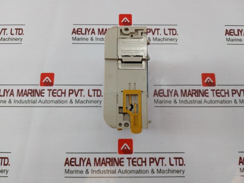 Omron Cqm1-oc221 Output Unit Cqm1-cpu11-9 02501009 Tpb-h.V0