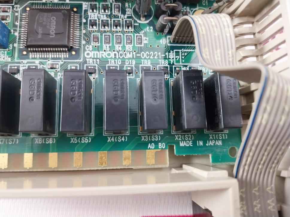 Omron Cqm1-oc221 Output Unit Rev.C13 250Vac 24Vdc 16A/U 72Va/P