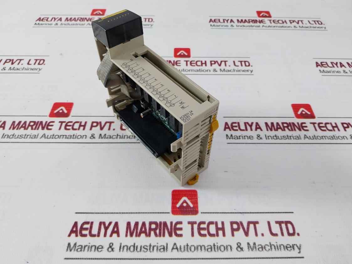 Omron Cqm1-oc221 Output Unit Rev.C13 250Vac 24Vdc 16A/U 72Va/P