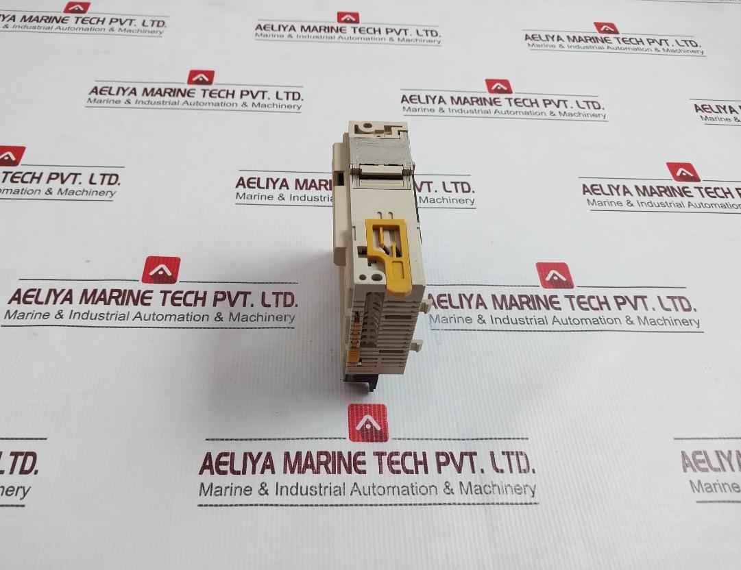 Omron Cqm1-oc222 16-point Output Unit 250Vac/24Vdc