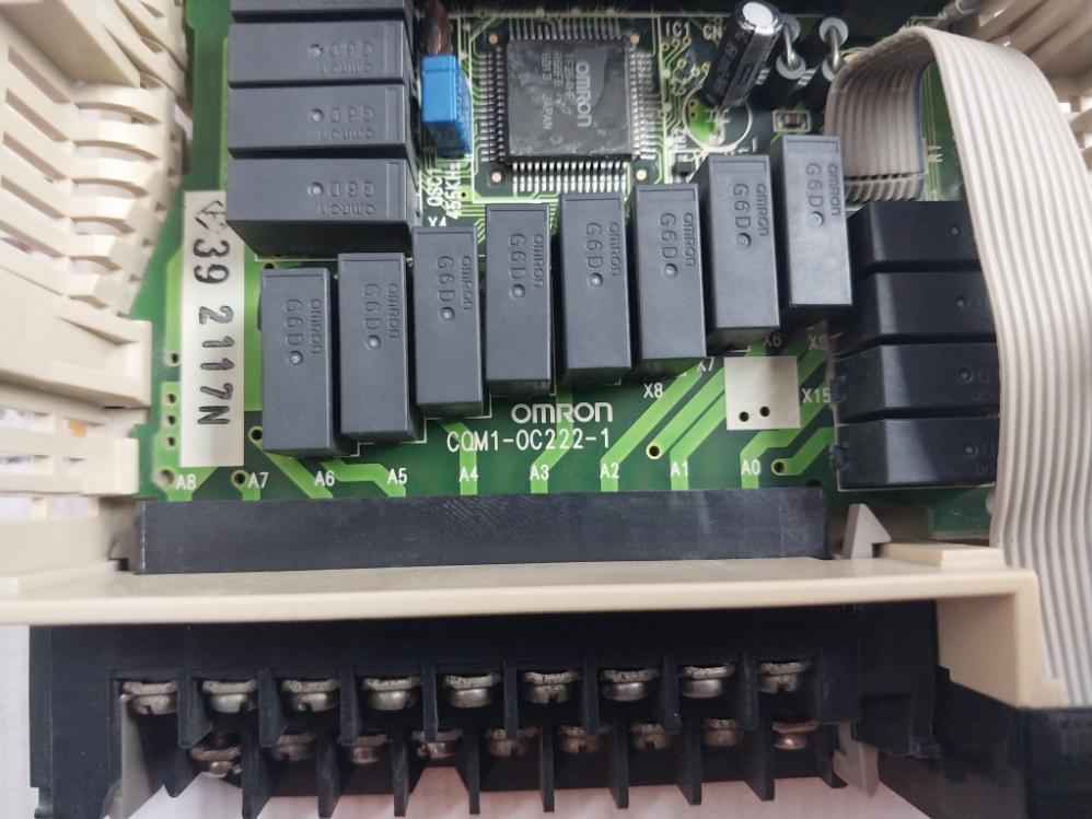 Omron Cqm1-oc222 16-point Output Unit 250Vac/24Vdc