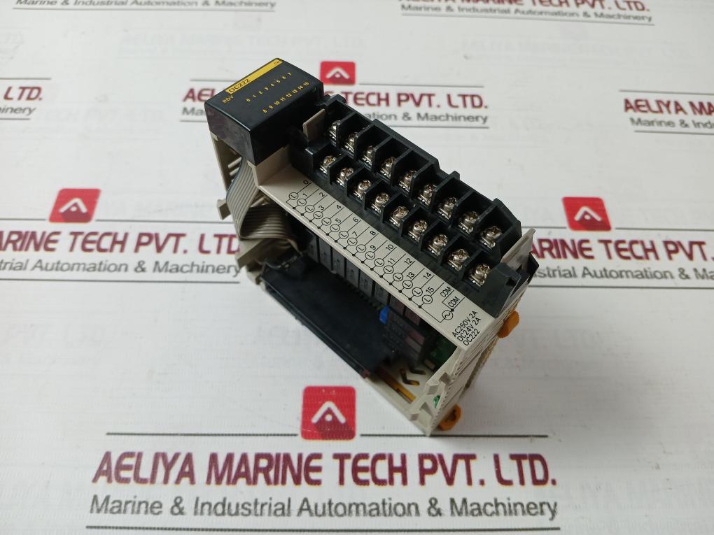 Omron Cqm1-oc222 Output Module 8A/U 16 Points 120Vac Rev.A