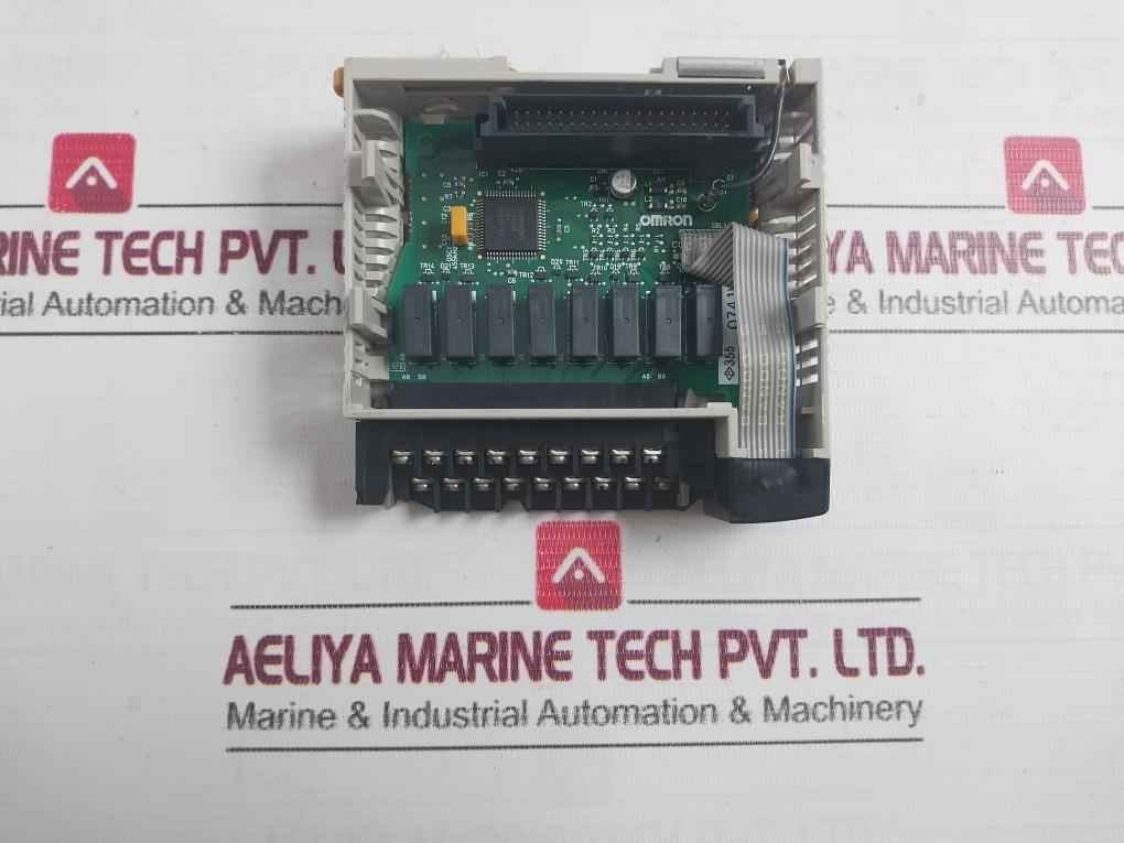 Omron Cqm1-oc222 Output Unit 94V-0 8 Point