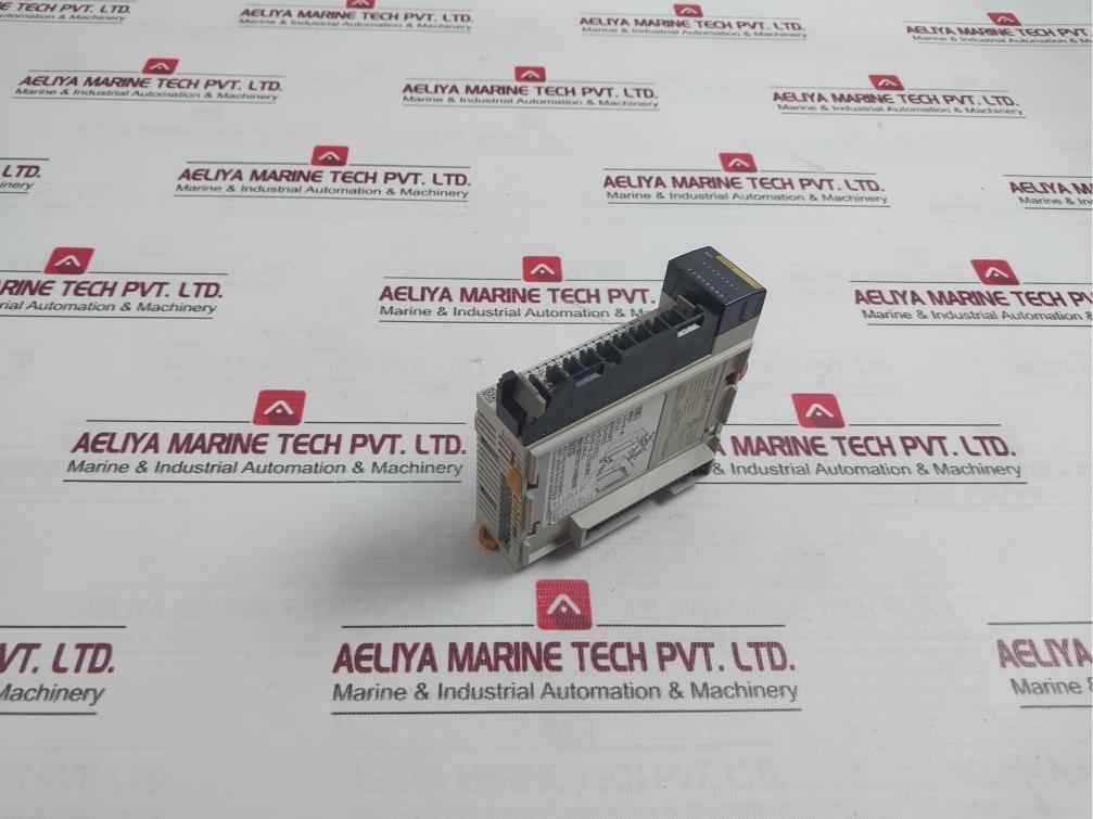 Omron Cqm1-oc222 Output Unit Temp.Code: T4A