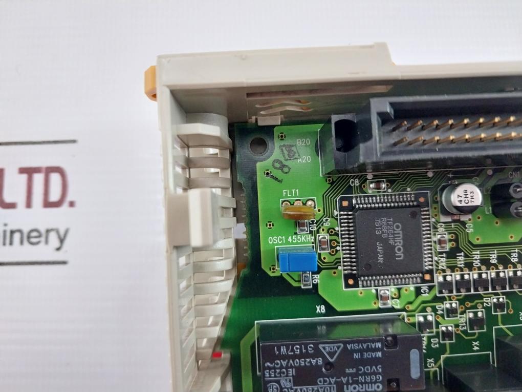 Omron Cqm1-oc224 Plc Output Module 8 Points 250Vac