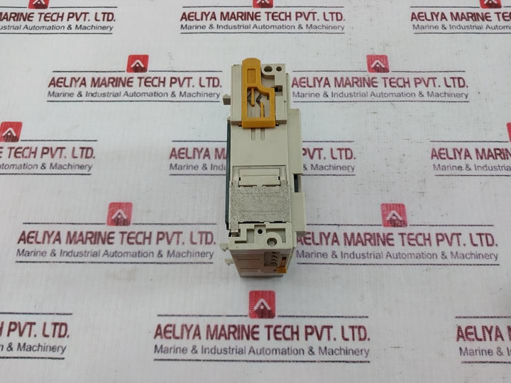 Omron Cqm1-od211 Digital Output Unit 24vdc 2a/point 8 Points 5a