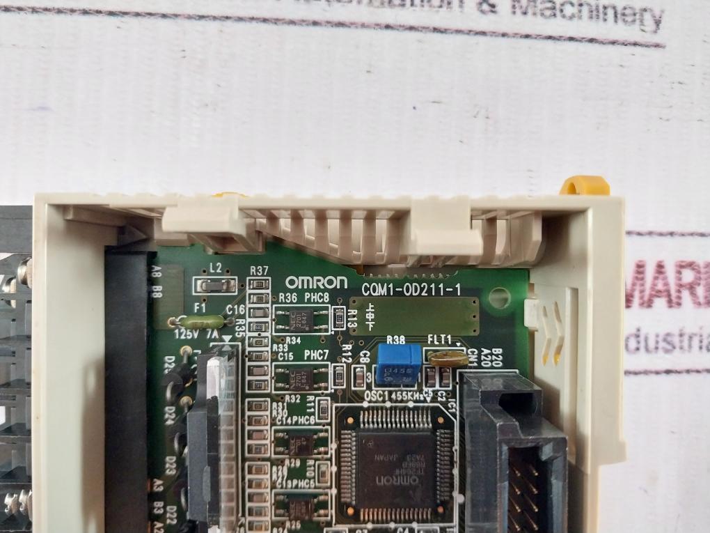 Omron Cqm1-od211 Digital Output Unit 24vdc 2a/point 8 Points 5a