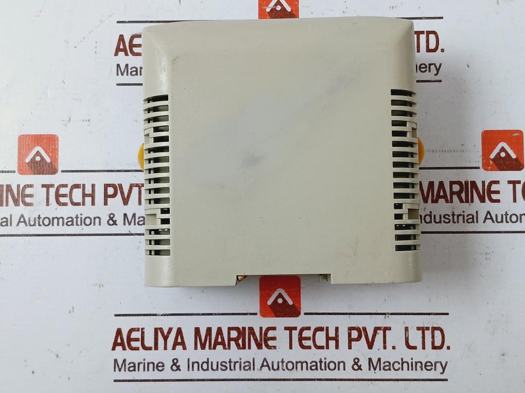 Omron Cqm1-od212 16-point Output Module W/ Cqm1-cpu11-9 End Cap