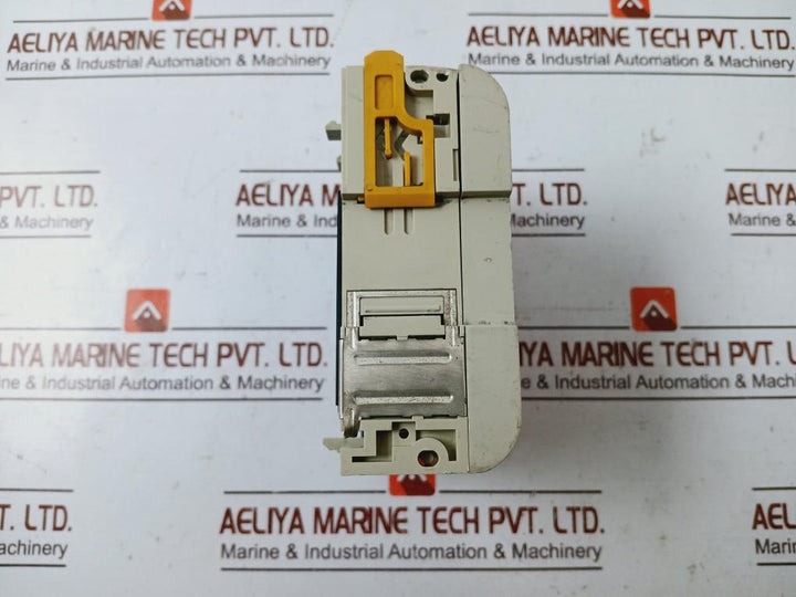Omron Cqm1-od212 16-point Output Module W/ Cqm1-cpu11-9 End Cap