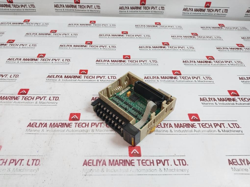 Omron Cqm1-od212 16-point Plc Output Module 5-24Vdc 0.3A