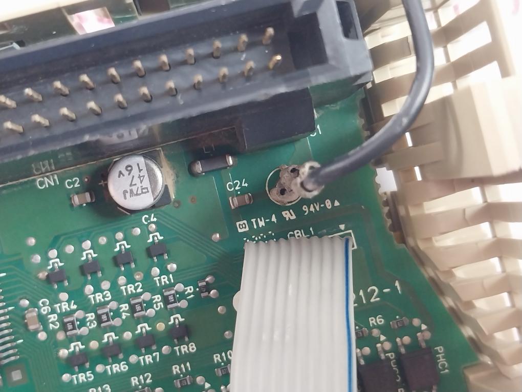 Omron Cqm1-od212 16-point Plc Output Module 5-24Vdc 0.3A