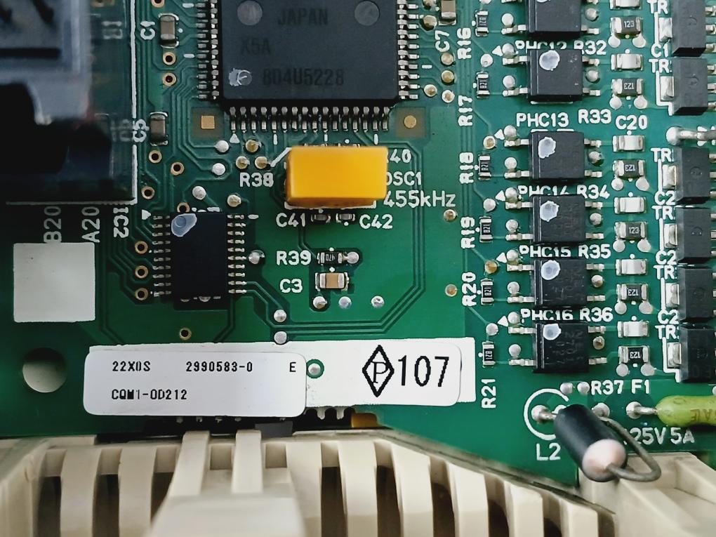 Omron Cqm1-od212 16-points Digital Output Unit 5-24V Dc 0.3A