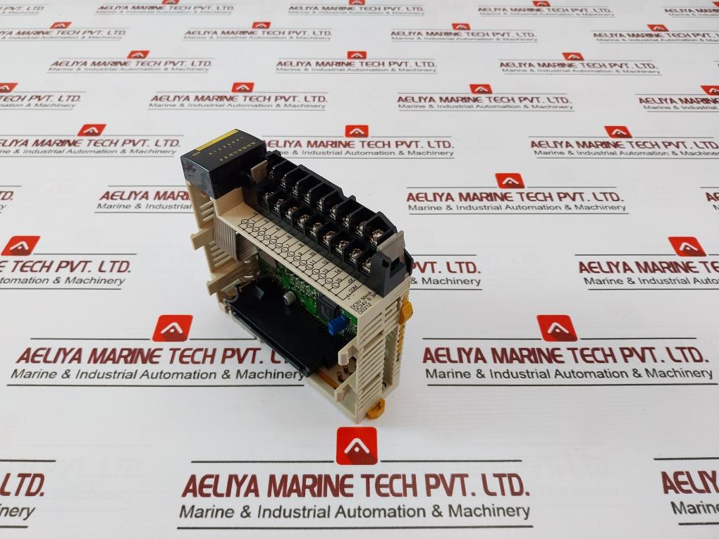 Omron Cqm1-od212 16-points Digital Output Unit Dc5V 50Ma Dc24V 0.3A