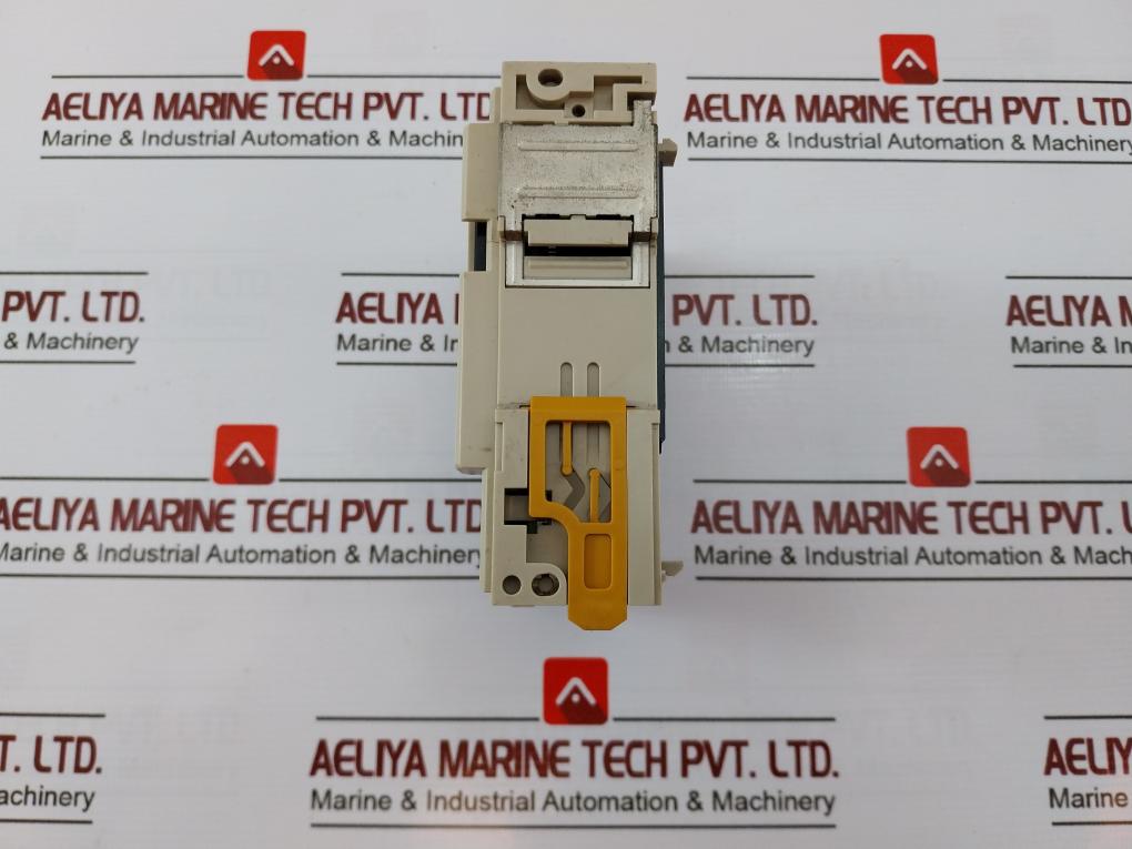 Omron Cqm1-od212 16-points Digital Output Unit Dc5V 50Ma Dc24V 0.3A