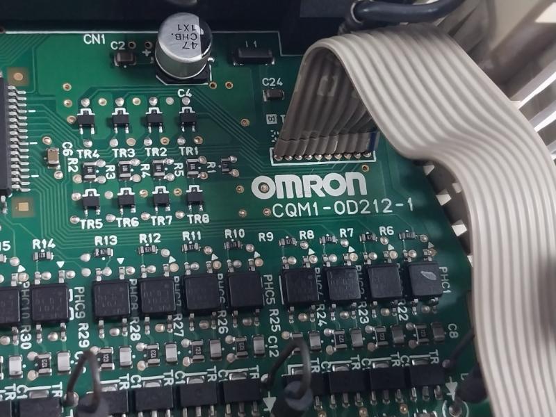 Omron Cqm1-od212 Cqm1-series 16-points Output Module, 24Vdc, 4.8A, 50Ma