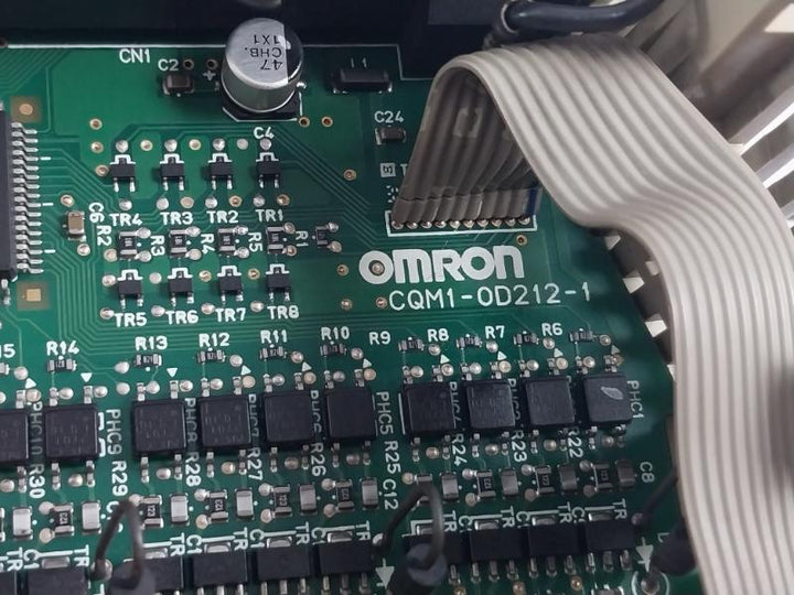 Omron Cqm1-od212 Cqm1-series 16-points Output Module, 24Vdc, 4.8A, 50Ma