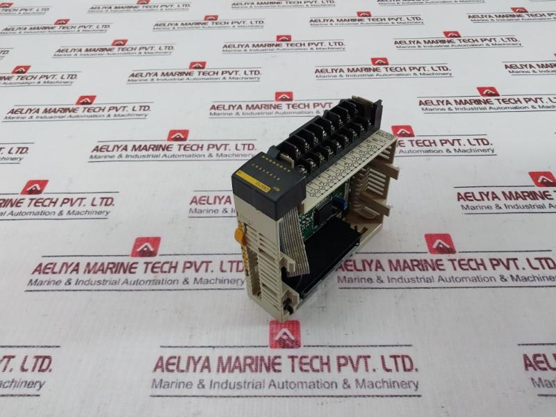 Omron Cqm1-od212 Output Module 16 Points 5-24Vdc 0,3A/Point 4,8A/Unit