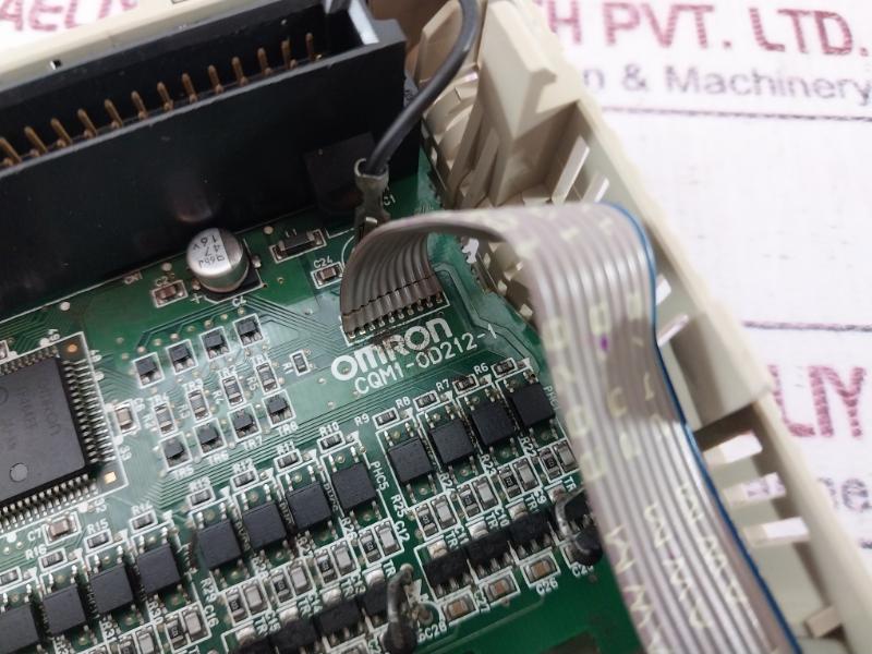 Omron Cqm1-od212 Output Module 16 Points 5-24Vdc 0,3A/Point 4,8A/Unit