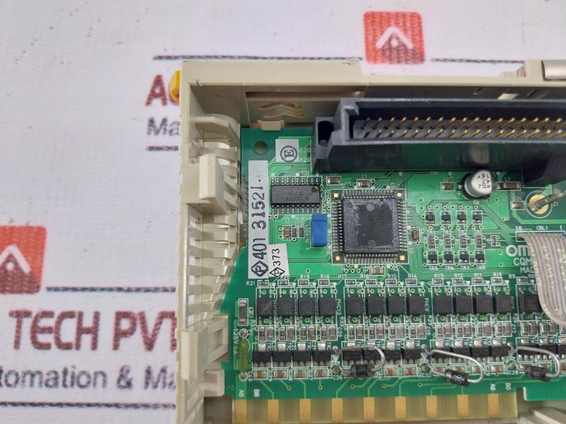 Omron Cqm1-od212 Output Module 5-24Vdc 0.3A