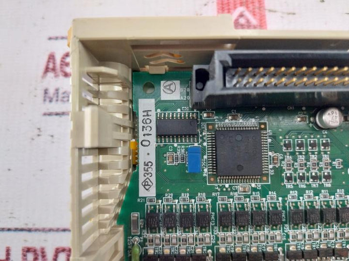 Omron Cqm1-od212 Output Unit 5-24Vdc 0.3A/Point