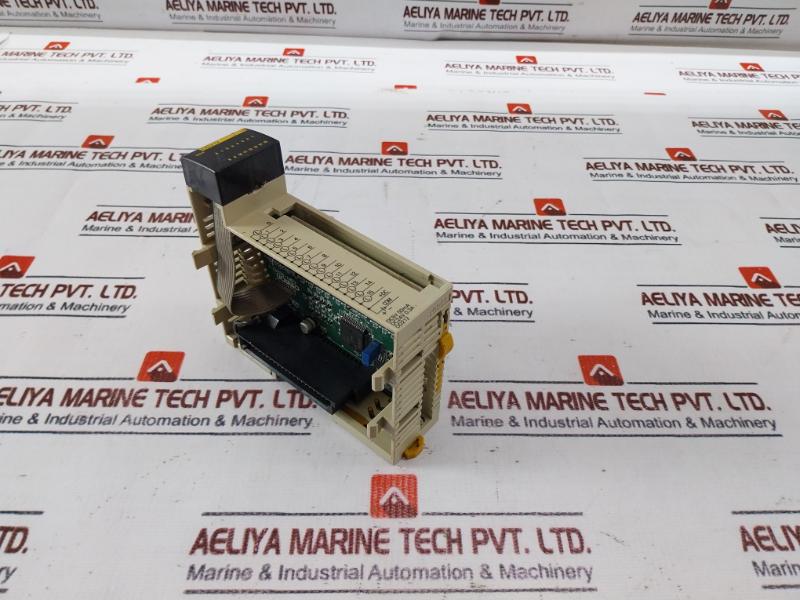 Omron Cqm1-od212 Output Unit 5-24Vdc 0.3A/Point