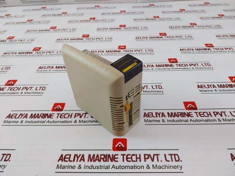 Omron Cqm1-od212 Output Unit 5-24Vdc, 0.3A/Point