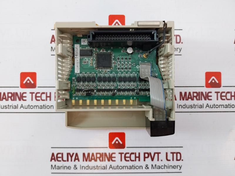 Omron Cqm1-od212 Output Unit 5-24Vdc, 0.3A/Point