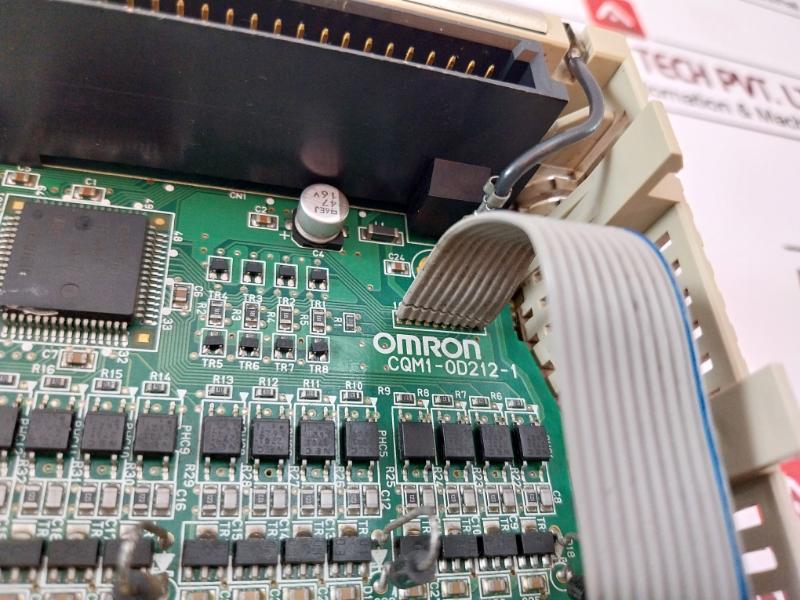 Omron Cqm1-od212 Output Unit 5-24Vdc, 0.3A/Point