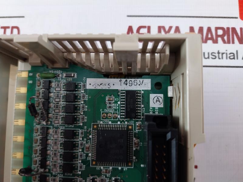 Omron Cqm1-od212 Output Unit 5-24Vdc, 0.3A/Point