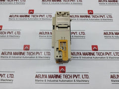 Omron Cqm1-od212 Plc Output Module Dc5V 50Ma 5-24Vdc 0.3A/Point 4.8A/Unit 05601009