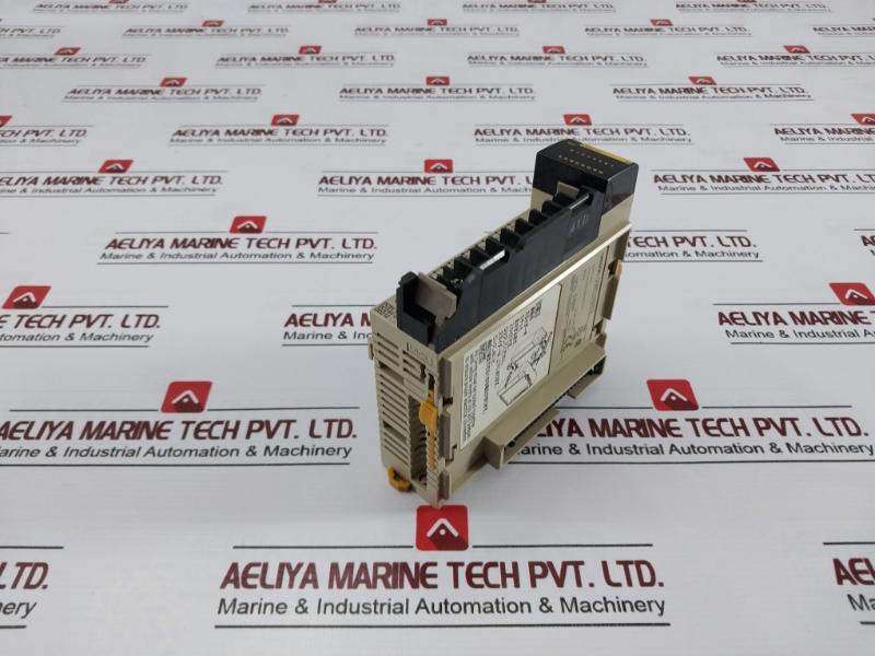Omron Cqm1-od212 Plc Output Module Dc5V 50Ma 5-24Vdc 0.3A/Point 4.8A/Unit 05601009