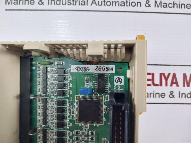 Omron Cqm1-od212 Plc Output Module Dc5V 50Ma 5-24Vdc 0.3A/Point 4.8A/Unit 05601009