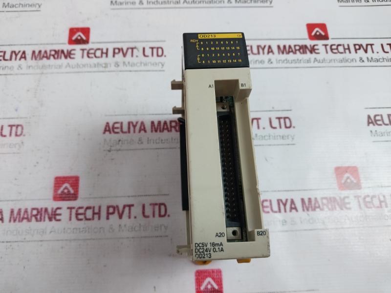 Omron Cqm1-od213 Plc Output Unit Module 32 Points Dc5V 16Ma Dc24V 0.1A