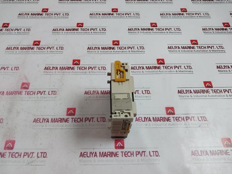 Omron Cqm1-od213 Plc Output Unit Module 32 Points Dc5V 16Ma Dc24V 0.1A