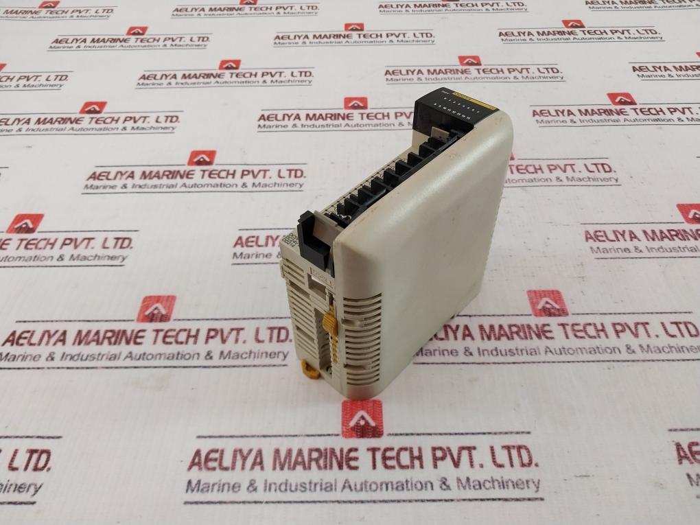 Omron Cqm1-od214 Output Unit Module 5-24Vdc 0.3A 16 Point