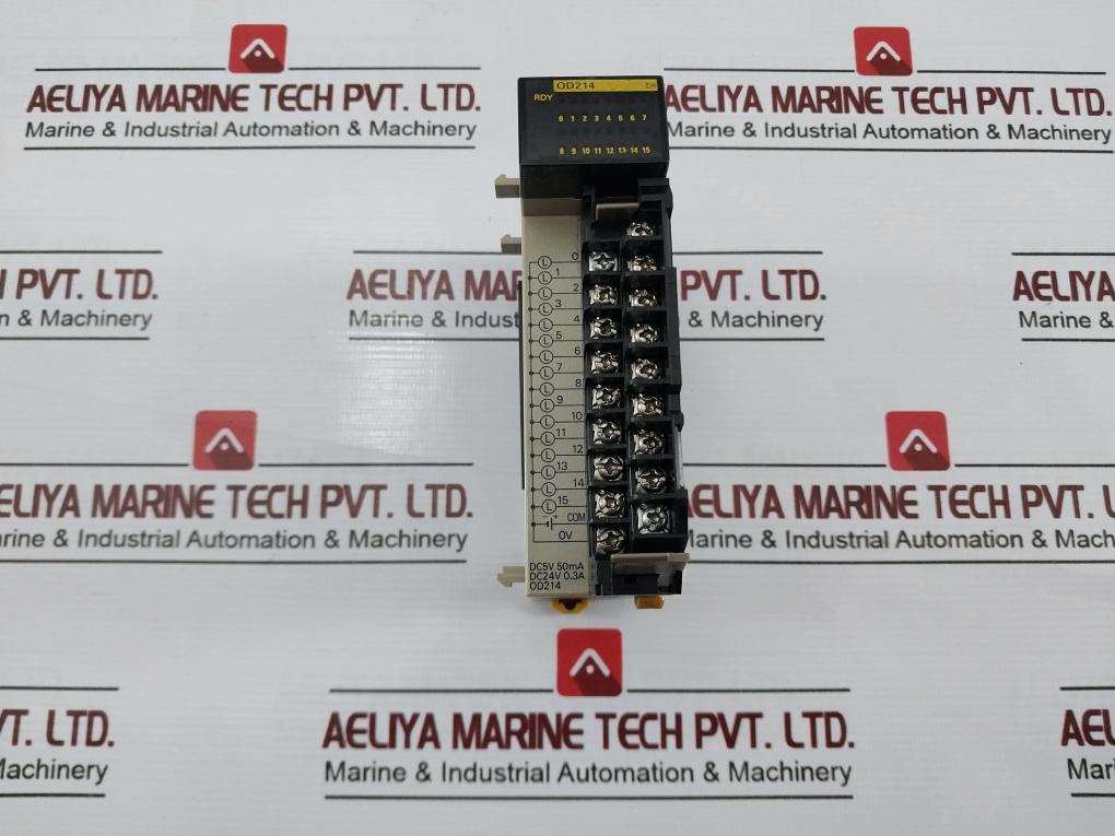 Omron Cqm1-od214 Plc Output Unit 5-24Vdc 0.3A