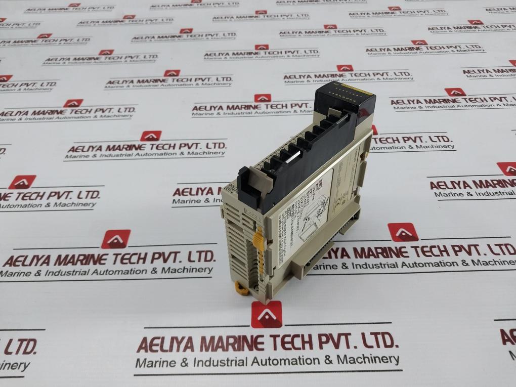 Omron Cqm1-od214 Plc Output Unit 5-24Vdc 0.3A
