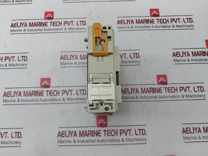 Omron Cqm1-od216 32 Points Output Module Dc24v 0.5a/point 5a/unit