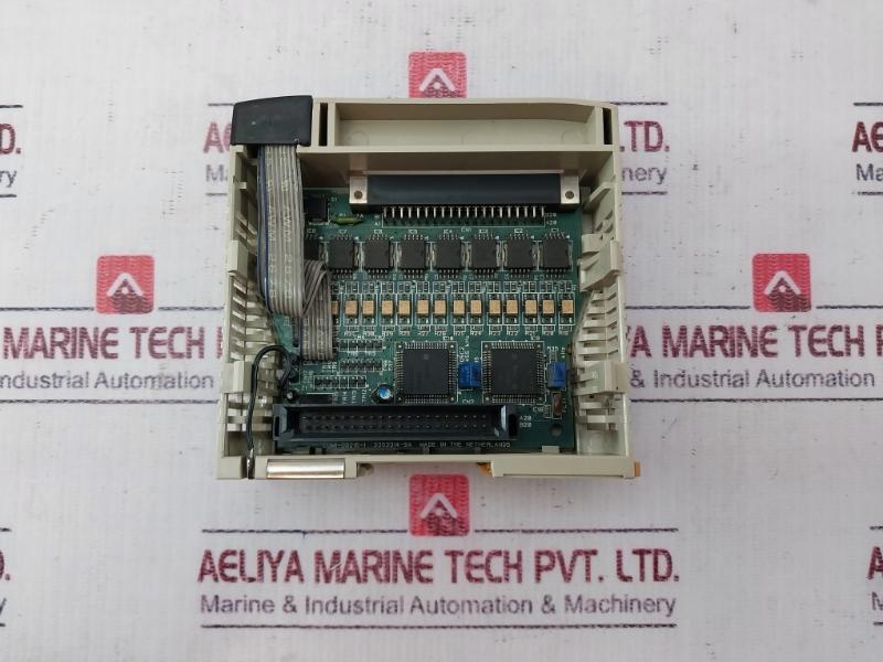 Omron Cqm1-od216 32 Points Output Module Dc24v 0.5a/point 5a/unit