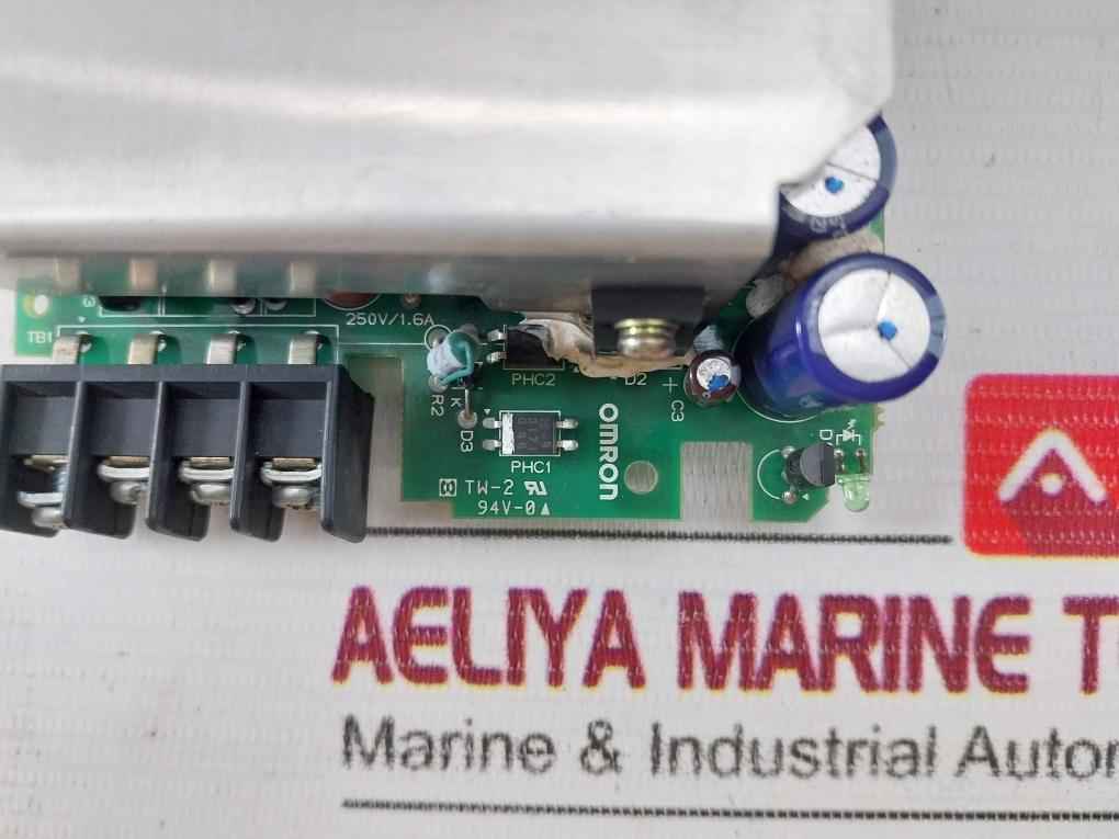 Omron Cqm1-pa203 Plc Power Supply 0928362-0A 94V-0
