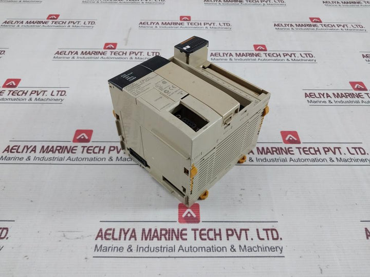 Omron Cqm1-pa203 Plc Power Supply Module 24V Dc 10 Ma 16 Points