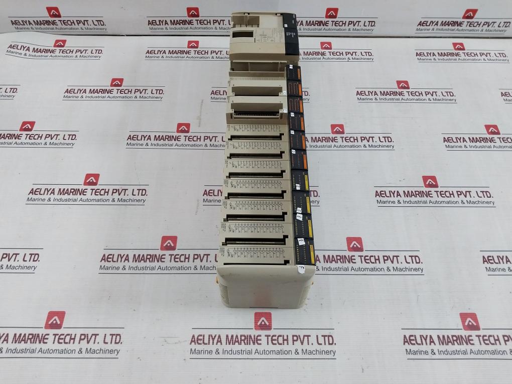 Omron Cqm1-pa203 Plc Power Supply Module 24V Dc 10 Ma 16 Points